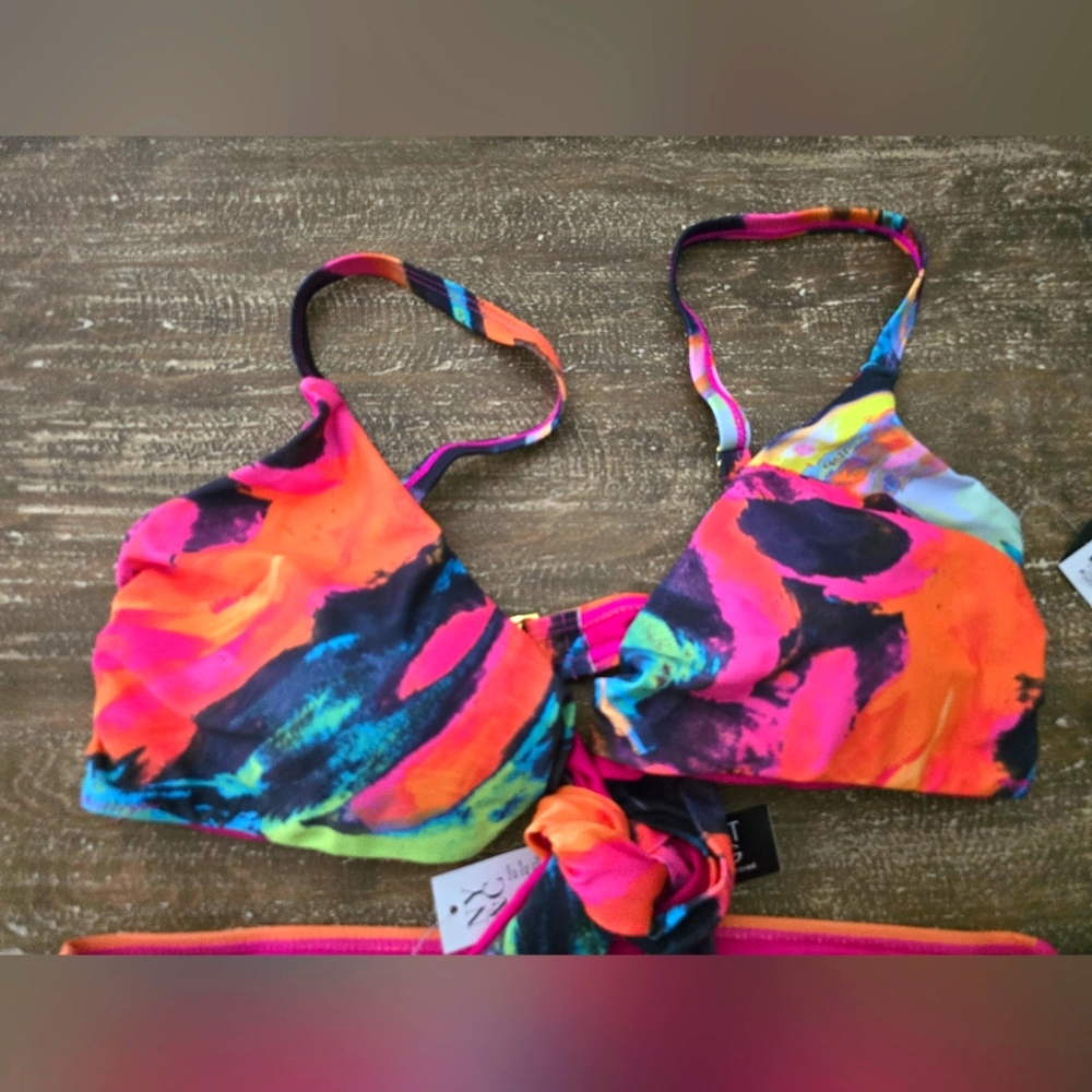 New York & Co Vibrant Multicolor Bikini Top